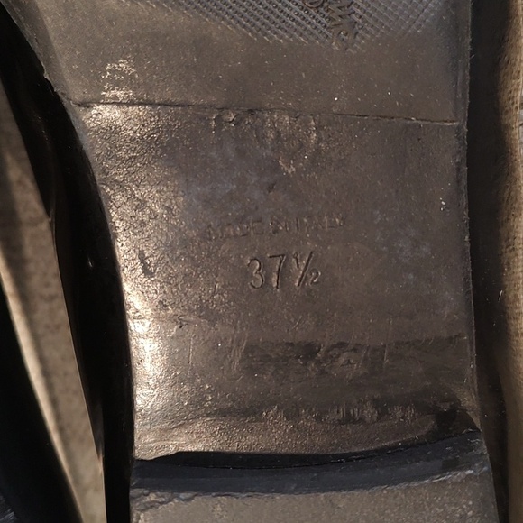 Chanel Patent Bow Flats size 37.5•Poor Condition •See Photos - Picture 8 of 16